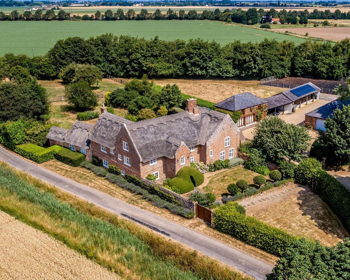 Old Hall Country Breaks Tilney All Saints Extérieur photo